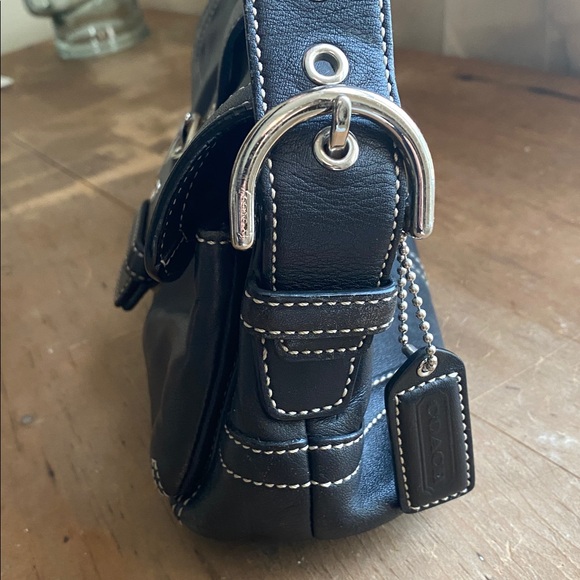 Vintage Coach Black Leather Soho Buckle Y2K Shoulder Bag No. 1446 - Picture 4 of 11